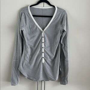 Lululemon Awesoma Henley